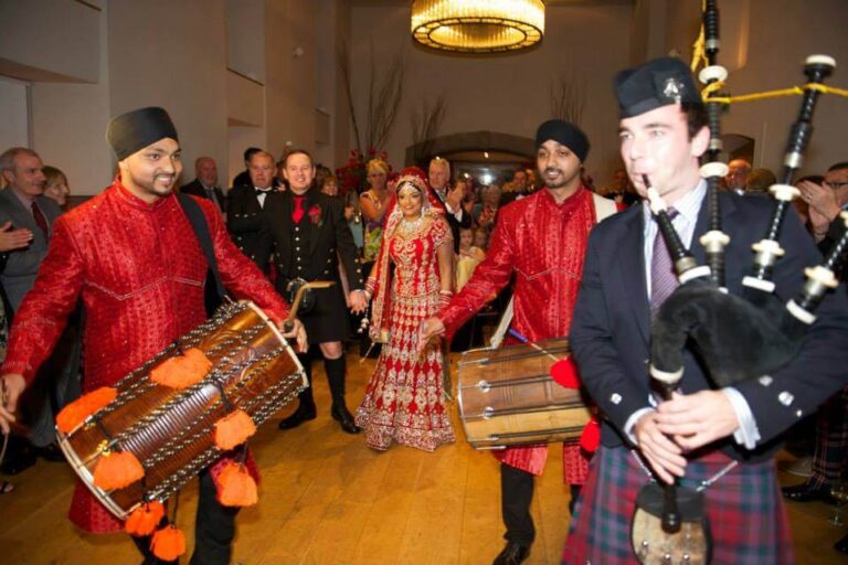 JGrahamPiper Dhol & Pipes Edinburgh Castle