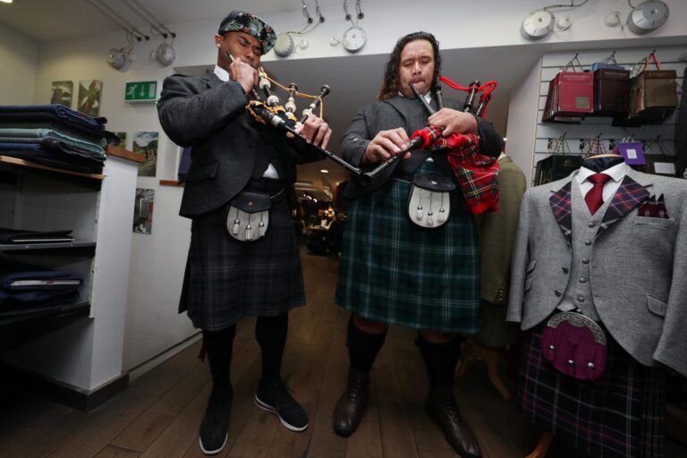 2 guys NFL Edinburgh